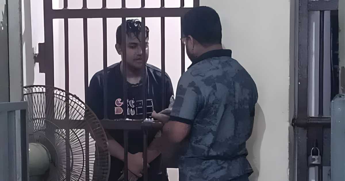বুয়েটে হিন্দু শিক্ষার্থীর বিরুদ্ধে সহপাঠীকে ধর্ষণ ও Reddit-এ মুসলিম নারীদের নিয়ে অশালীন মন্তব্যের অভিযোগ